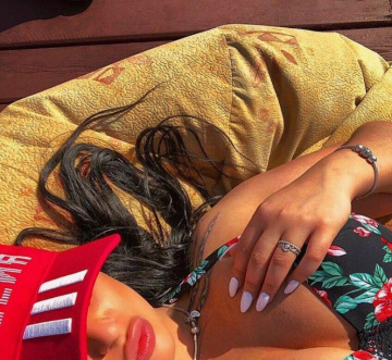 Алиса: индивидуалка проститутка Сочи